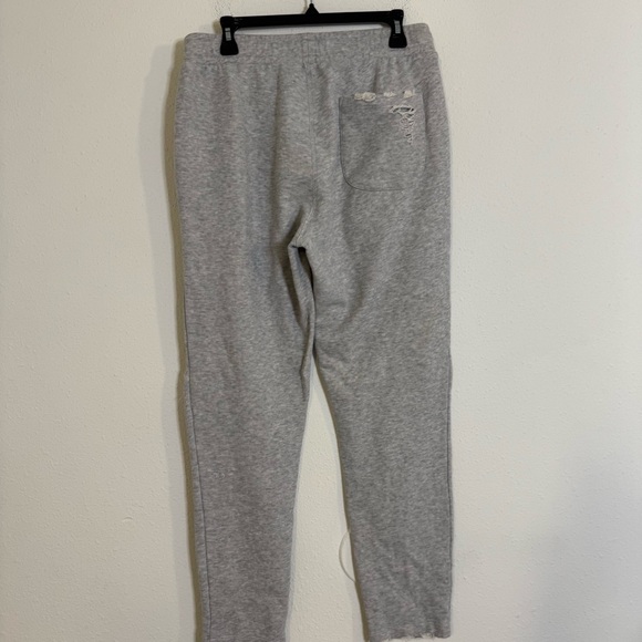 ALO Yoga Gray Distressed ripped sweat pants joggers Joggers - Picture 3 of 4